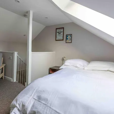 Stones Throw Apartment Margate Exterior photo